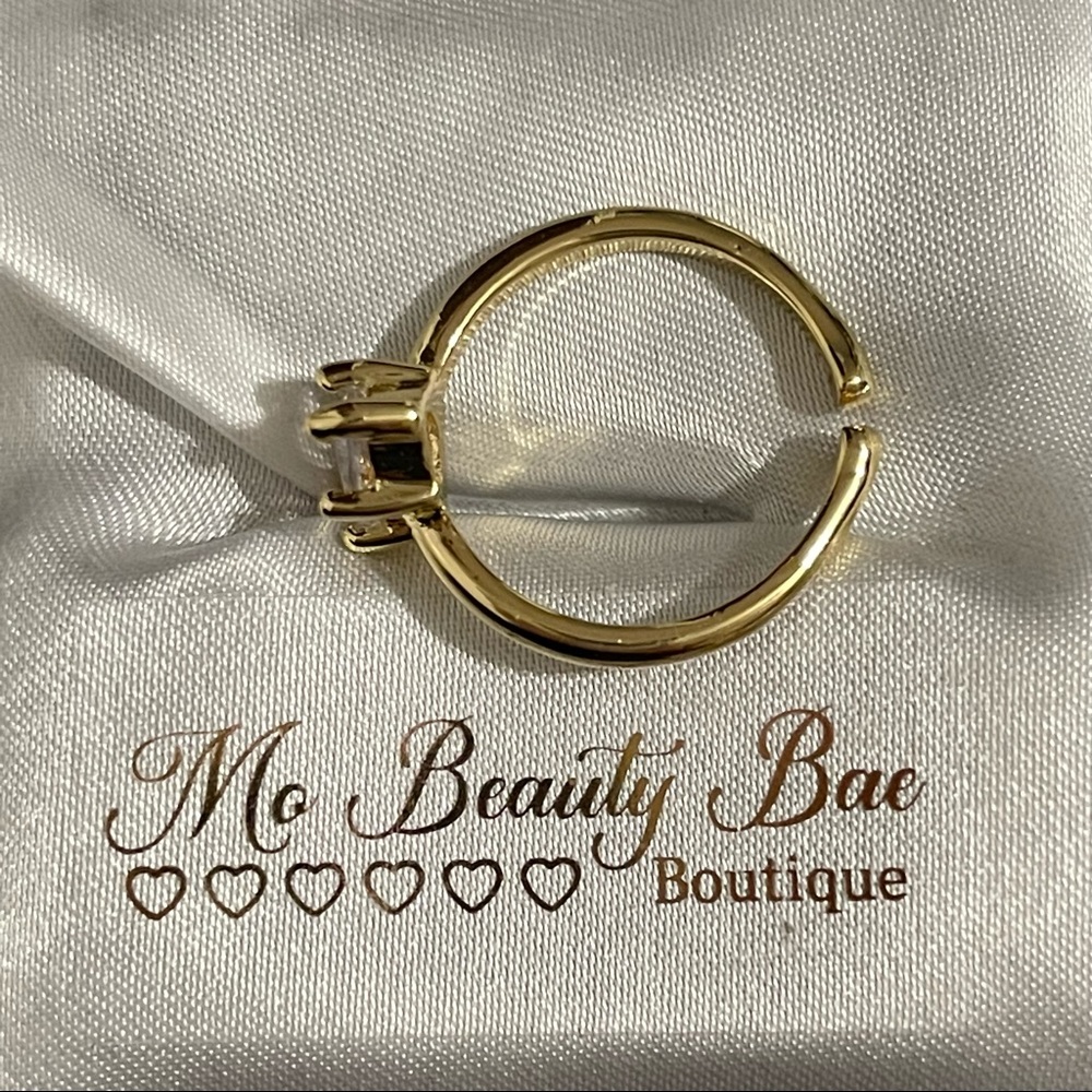 Gold Crystal Ring - Picture 3 of 6